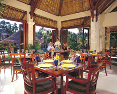 Click en-large pictures Pool Villa Club Senggigi Beach Lombok Indonesia