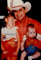Leandro e filhos Lyandra e Leandrinho