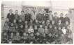 ELS ALUMNES DE L'ESCOLA DE XICS DE L'ANY 1943. Estan, entre altres: Amador, Eustaquio, Rodrigo, Esterio, Paco, Juan, Francisco, Antonio, Enriquet, Pl�cido, Alvaro,... (foto de Francisco Bono)