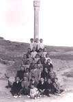 Xiquets de l'escola abans de la guerra, a les grasades del PEIR� DEL MASET (foto: Piedad Agut)