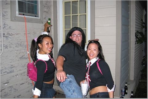 2 girls dressed like Austin Powers characters