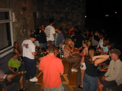 Now this is a full swinging party
