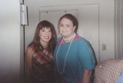 Jules and MM strutting Cyndi Lauper looks