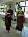 Manequins.jpg (33588 bytes)