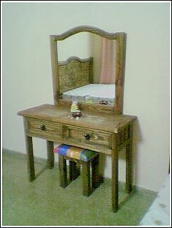 Vanity Stand