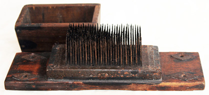 Flax Comb With Cover