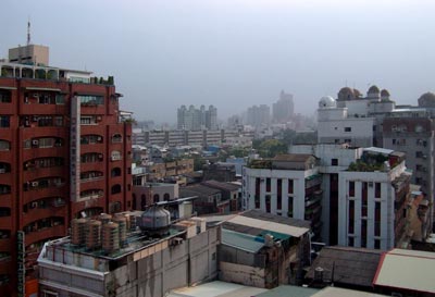 kaohsiungcity.jpg (21359 bytes)
