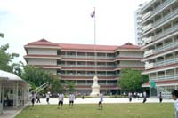 school4.jpg (12416 bytes)