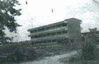 school2.jpg (4517 bytes)