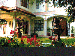 house (5 bedrooms, 2 living rooms)