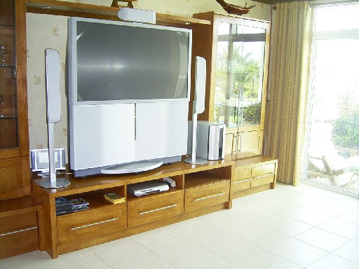 apartment (150 m2, 2nd floor)
