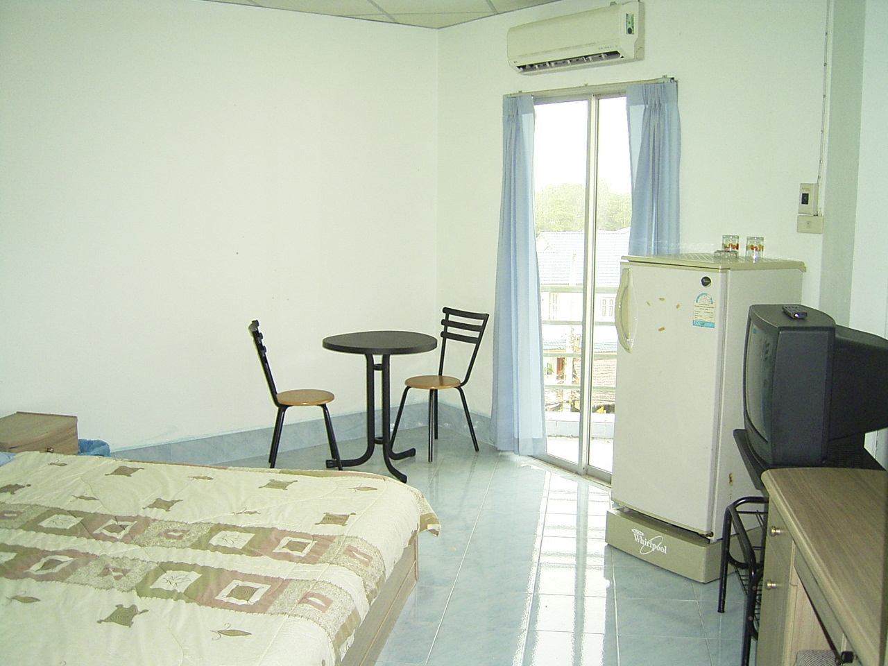 studio (28 m2, 4th floor)