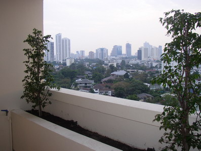 Sukhumvit 63, 5 min to BTS