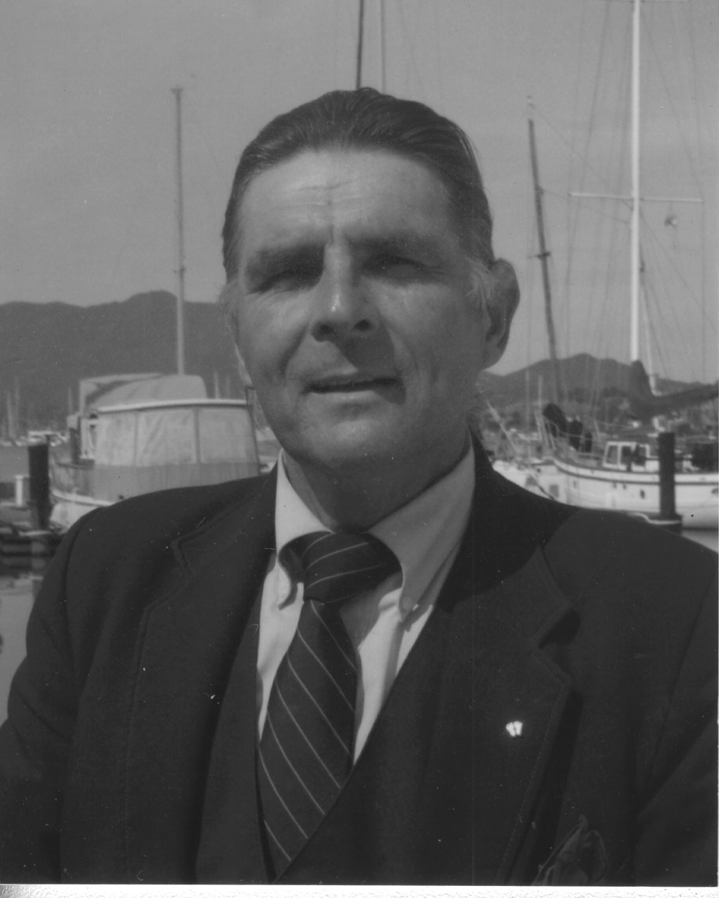  Peter Romanowsky and his two daughters
