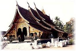 the most known temple in Luarng Prabang - Wat Xiengtong
