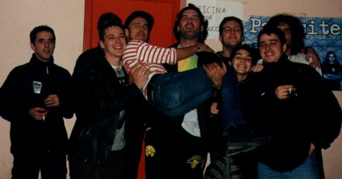 En los camerinos con Platero y tu y Fernando (Reincidentes).