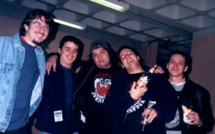 Compartiendo el tekila con Rober (Porretas).
