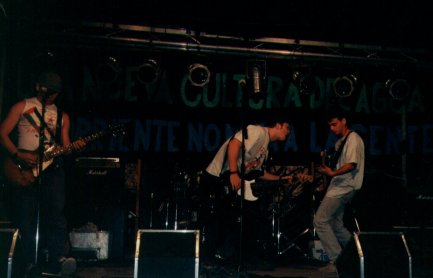 Tocando en contra del pantano de Santaliestra.