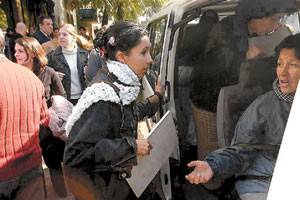 www.greenpeace.org,Coca Cola,GPS,Rand Corp,NASA,agua,planeta Marte,ISS,atmosfera,Lesbianas,Gays,Transexuales,Bisexuales,corte europea Derechos Humanos,Tribunal de Estrasburgo,Marlon Brando,El Padrino,Don Corleone,capomafia,clasicos,Al Pacino,Francis Ford Coppola,Robert Duvall,Bernardo Bertolucci,Irma Roy,Carolina Papaleo,Osvaldo,diputada nacional,Congreso,Argentina,Raul Granillo Ocampo,politica,justicialismo,peronismo,cine,television,La Horqueta,San Isidro,que se vayan todos,diciembre 2001,2002,2003,2004,maria julia alsogaray,alvaros,,Roberto Mart&iacute;nez Medina,Maria Julia Alsogaray,Ra&uacute;l Granillo Ocampo,Jorge Rodr&iacute;guez,V&iacute;ctor Alderete,Claudia Bello,Angel Massa,Alfredo Yabran,Mario Pontaquarto,Nestor Carlos Kirchner,Cristina Elizabeth Fernandez,corrupcion,senado,general rodriguez,anibal,fernandez,alberto,fernando de la rua,ines pertine,eduardo duhalde,hilda chiche gonzalez,2000,2001,2002,2003,2004,Museos,www.louvre.fr,Leonardo Da Vinci,Gioconda,Mona Lisa,Italia,Francia,France,inventos,Italy,renacimiento,historia,cuadros,links,images,postcards,photos,fotos,imagenes,postales,pictures,historia,arqueologia,descubrimientos,culturales,agenda,infodiario,diario accion,buenos aires,argentina,Diario Accion de General Rodriguez, politica, actualidad, noticias e informacion, personalidades e instituciones, policiales, galerias de fotos; historia de General Rodriguez, sus origenes, edificios, estancias, habitos y costumbres, anecdotas, comercios e industrias, los fundadores, antiguas instituciones, fotos e imagenes; suplementos especiales: la crisis politica, economica y social de la Argentina, los acontecimientos de Diciembre de 2001, articulos y entrevistas; Emigracion: toda la informacion destinada a aquellos que desean emigrar, radicarse o estudiar en el exterior, visas, pasaportes, consejos, guias, informacion util, links; Trueque: novedades e informacion, links, estructura del trueque; el casamiento de Maxima Zorreguieta y el principe Guillermo Alejandro de Holanda; Guerra de Afganistan: galeria de imagenes e informacion sobre la primera guerra del siglo XXI; la guerra de Irak, Bagdad, Georges W. Bush, Saddam Husseim, el atentado a las torres Gemelas de Nueva York, las twin towers, el 11-s, y descripcion del hecho que conmovio al mundo; Empleo: consultoras, clasificados, agencias de empleo, consejos e informacion util, curriculum vitae, como confeccionarlos, noticias de actualidad; 
Los numeros de la crisis: Las consecuencias de la crisis politica, economica y social; estadisticas, pobreza, desnutricion, salud y asistencia; noticias regionales y provinciales, columnas y editoriales; informacion para negocios: pymes, links, empresas y negocios; Agenda Cultural con toda la informacion de cursos, universidades, talleres, escuelas y oportunidades, exposiciones de arte de la region; buscadores en Internet, Enlaces: links a los mejores sitios de educacion, cultura, arte, biografias, politica, interes general, web, Links del Diario Accion: RMS Titanic, su historia, su tragico viaje inaugural; historias, testimonios, documentos y articulos sobre el naufragio; links y sitios sobre el tema; la pelicula de Cameron, fotos e imagenes; suplementos especiales, Historia Argentina y de General Rodriguez, la llegada de la democracia en General Rodriguez, la asuncion de Juan Lumbreras como intendente en 1983, galeria de imagenes, sus palabras y los actos, su gabinete, festejos de la comunidad. Fundacion del pueblo de General Rodriguez, sus instituciones y personalidades relevantes, arquitectura y edificios, comercios e industrias, sus comienzos, estancias, inmigraciones italianas, espa&ntilde;olas, vascas e irlandesas, anecdotas y efemerides, sus hombres ilustres, el Hospital Vicente Lopez y Planes, su fundacion por las Damas de Beneficencia, el hundimiento del crucero General Belgrano, testimonios de ex combatientes y tripulantes, su comandante Hector Elias Bonzo, fotos e imagenes, recuerdos y homenajes, historia de la familia Bonzo de General Rodriguez, entrevistas y articulos periodisticos. La guerra de Malvinas en el Atlantico Sur, el conflicto belico con Gran Breta&ntilde;a de 1982, politicos relevantes, Benjamin Paez y Trueba, fotos antiguas de familias fundadoras, galerias de imagenes de pobladores, recorrida virtual por el antiguo General Rodriguez, el paso de la Infanta en 1910, historia de La Serenisima, la familia Mastellone, La Choza, Bernardo de Irigoyen, peronismo y radicalismo y muchisimo mas