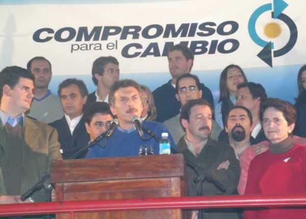 Compromiso para el cambio,Mauricio Macri,Horacio Rodr&iacute;guez Larreta,Jorge Alves,Buenos Aires,elecciones,2005,legislativas,concejales,provincia,Argentina,diputados,senadores,camaras,listas,votos,resultados,Mario Oporto,Graciela Giannetassio,Osvaldo M&eacute;rcuri,Antonio Arcuri,Juan Jos&eacute; Cantarero,Julio Alak,Felipe Sola,Eduardo Duhalde,Florencio Randazzo,Rafael Magnanini,N&eacute;stor Maquiavelli,Indalesio Oroquieta,Contactos,SHGb02+14a,proyecto SETI,Search for Extra Terrestial Intelligence,SETI@home,Robert Zemeckis,Jodie Foster,Dan Wertheimer,New Scientist,Arecibo,Puerto Rico,civilizaciones extraterrestres,Ma libert&eacute; de penser,Florent Pagny,Argentina,France,Patagonia,Argentine,Azucena Caama&ntilde;o,Savoir aimer,artistes,musique,musica,CD,cantores,ventas,compras,ranking,Paparazzi,Isabel Sartorius,Borbon,Ortiz Pati&ntilde;o,Vallejo Najera,Entrecanales,Mora Figueroa,Antonio Montero,Sainz Vicu&ntilde;a,Espa&ntilde;a,jet set,Mallorca,Ibiza,John Fitzgerald Kennedy,Lee Harvey Oswald,Vitaliy Fadeyev,Lawrence Berkeley,Carl Haber,Fidel Castro,Lyndon B. Johnson,Jackie,Onassis,Irma Roy,Carolina Papaleo,Osvaldo,diputada nacional,Congreso,Argentina,Raul Granillo Ocampo,politica,justicialismo,peronismo,cine,television,La Horqueta,San Isidro,que se vayan todos,diciembre 2001,2002,2003,2004,maria julia alsogaray,alvaros,,Roberto Mart&iacute;nez Medina,Maria Julia Alsogaray,Ra&uacute;l Granillo Ocampo,Jorge Rodr&iacute;guez,V&iacute;ctor Alderete,Claudia Bello,Angel Massa,Alfredo Yabran,Mario Pontaquarto,Nestor Carlos Kirchner,Cristina Elizabeth Fernandez,corrupcion,senado,general rodriguez,anibal,fernandez,alberto,fernando de la rua,ines pertine,eduardo duhalde,hilda chiche gonzalez,2000,2001,2002,2003,2004,Museos,www.louvre.fr,Leonardo Da Vinci,Gioconda,Mona Lisa,Italia,Francia,France,inventos,Italy,renacimiento,historia,cuadros,links,images,postcards,photos,fotos,imagenes,postales,pictures,historia,arqueologia,descubrimientos,culturales,agenda,infodiario,diario accion,buenos aires,argentina,Diario Accion de General Rodriguez, politica, actualidad, noticias e informacion, personalidades e instituciones, policiales, galerias de fotos; historia de General Rodriguez, sus origenes, edificios, estancias, habitos y costumbres, anecdotas, comercios e industrias, los fundadores, antiguas instituciones, fotos e imagenes; suplementos especiales: la crisis politica, economica y social de la Argentina, los acontecimientos de Diciembre de 2001, articulos y entrevistas; Emigracion: toda la informacion destinada a aquellos que desean emigrar, radicarse o estudiar en el exterior, visas, pasaportes, consejos, guias, informacion util, links; Trueque: novedades e informacion, links, estructura del trueque; el casamiento de Maxima Zorreguieta y el principe Guillermo Alejandro de Holanda; Guerra de Afganistan: galeria de imagenes e informacion sobre la primera guerra del siglo XXI; la guerra de Irak, Bagdad, Georges W. Bush, Saddam Husseim, el atentado a las torres Gemelas de Nueva York, las twin towers, el 11-s, y descripcion del hecho que conmovio al mundo; Empleo: consultoras, clasificados, agencias de empleo, consejos e informacion util, curriculum vitae, como confeccionarlos, noticias de actualidad; 
Los numeros de la crisis: Las consecuencias de la crisis politica, economica y social; estadisticas, pobreza, desnutricion, salud y asistencia; noticias regionales y provinciales, columnas y editoriales; informacion para negocios: pymes, links, empresas y negocios; Agenda Cultural con toda la informacion de cursos, universidades, talleres, escuelas y oportunidades, exposiciones de arte de la region; buscadores en Internet, Enlaces: links a los mejores sitios de educacion, cultura, arte, biografias, politica, interes general, web, Links del Diario Accion: RMS Titanic, su historia, su tragico viaje inaugural; historias, testimonios, documentos y articulos sobre el naufragio; links y sitios sobre el tema; la pelicula de Cameron, fotos e imagenes; suplementos especiales, Historia Argentina y de General Rodriguez, la llegada de la democracia en General Rodriguez, la asuncion de Juan Lumbreras como intendente en 1983, galeria de imagenes, sus palabras y los actos, su gabinete, festejos de la comunidad. Fundacion del pueblo de General Rodriguez, sus instituciones y personalidades relevantes, arquitectura y edificios, comercios e industrias, sus comienzos, estancias, inmigraciones italianas, espa&ntilde;olas, vascas e irlandesas, anecdotas y efemerides, sus hombres ilustres, el Hospital Vicente Lopez y Planes, su fundacion por las Damas de Beneficencia, el hundimiento del crucero General Belgrano, testimonios de ex combatientes y tripulantes, su comandante Hector Elias Bonzo, fotos e imagenes, recuerdos y homenajes, historia de la familia Bonzo de General Rodriguez, entrevistas y articulos periodisticos. La guerra de Malvinas en el Atlantico Sur, el conflicto belico con Gran Breta&ntilde;a de 1982, politicos relevantes, Benjamin Paez y Trueba, fotos antiguas de familias fundadoras, galerias de imagenes de pobladores, recorrida virtual por el antiguo General Rodriguez, el paso de la Infanta en 1910, historia de La Serenisima, la familia Mastellone, La Choza, Bernardo de Irigoyen, peronismo y radicalismo y muchisimo mas