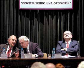 Espacio,planetas nuevos,Galileo Galilei,telescopios,astronomia,Altar,nebulosas,estrellas,Alfa Centauro,Geoff Marcy,planetarios,links,sitios,portales,astrologia,Desforestacion,desmonte,arboles,bosques,wichis,fundaciones,proteccion medio ambiente,desertificaci&oacute;n,fuego,incendios,dsiertos,,Kibbutz Tzuba,San Juan Bautista,Biblia,Jesus,Judea,Israel,Belen,Jerusalem,excavaciones,arqueologia,descubrimientos,cuevas,Rollos Mar Muerto,Atlantida,Paul Schliemann,Platon,Critias,continente perdido,Egipto,descubrimientos,arqueologia,Atlantes,Grecia,Atlantico,busqueda,teorias,Atlantis,Paparazzi,Isabel Sartorius,Borbon,Ortiz Pati&ntilde;o,Vallejo Najera,Entrecanales,Mora Figueroa,Antonio Montero,Sainz Vicu&ntilde;a,Espa&ntilde;a,jet set,Mallorca,Ibiza,John Fitzgerald Kennedy,Lee Harvey Oswald,Vitaliy Fadeyev,Lawrence Berkeley,Carl Haber,Fidel Castro,Lyndon B. Johnson,Jackie,Onassis,Irma Roy,Carolina Papaleo,Osvaldo,diputada nacional,Congreso,Argentina,Raul Granillo Ocampo,politica,justicialismo,peronismo,cine,television,La Horqueta,San Isidro,que se vayan todos,diciembre 2001,2002,2003,2004,maria julia alsogaray,alvaros,,Roberto Mart&iacute;nez Medina,Maria Julia Alsogaray,Ra&uacute;l Granillo Ocampo,Jorge Rodr&iacute;guez,V&iacute;ctor Alderete,Claudia Bello,Angel Massa,Alfredo Yabran,Mario Pontaquarto,Nestor Carlos Kirchner,Cristina Elizabeth Fernandez,corrupcion,senado,general rodriguez,anibal,fernandez,alberto,fernando de la rua,ines pertine,eduardo duhalde,hilda chiche gonzalez,2000,2001,2002,2003,2004,Museos,www.louvre.fr,Leonardo Da Vinci,Gioconda,Mona Lisa,Italia,Francia,France,inventos,Italy,renacimiento,historia,cuadros,links,images,postcards,photos,fotos,imagenes,postales,pictures,historia,arqueologia,descubrimientos,culturales,agenda,infodiario,diario accion,buenos aires,argentina,Diario Accion de General Rodriguez, politica, actualidad, noticias e informacion, personalidades e instituciones, policiales, galerias de fotos; historia de General Rodriguez, sus origenes, edificios, estancias, habitos y costumbres, anecdotas, comercios e industrias, los fundadores, antiguas instituciones, fotos e imagenes; suplementos especiales: la crisis politica, economica y social de la Argentina, los acontecimientos de Diciembre de 2001, articulos y entrevistas; Emigracion: toda la informacion destinada a aquellos que desean emigrar, radicarse o estudiar en el exterior, visas, pasaportes, consejos, guias, informacion util, links; Trueque: novedades e informacion, links, estructura del trueque; el casamiento de Maxima Zorreguieta y el principe Guillermo Alejandro de Holanda; Guerra de Afganistan: galeria de imagenes e informacion sobre la primera guerra del siglo XXI; la guerra de Irak, Bagdad, Georges W. Bush, Saddam Husseim, el atentado a las torres Gemelas de Nueva York, las twin towers, el 11-s, y descripcion del hecho que conmovio al mundo; Empleo: consultoras, clasificados, agencias de empleo, consejos e informacion util, curriculum vitae, como confeccionarlos, noticias de actualidad; 
Los numeros de la crisis: Las consecuencias de la crisis politica, economica y social; estadisticas, pobreza, desnutricion, salud y asistencia; noticias regionales y provinciales, columnas y editoriales; informacion para negocios: pymes, links, empresas y negocios; Agenda Cultural con toda la informacion de cursos, universidades, talleres, escuelas y oportunidades, exposiciones de arte de la region; buscadores en Internet, Enlaces: links a los mejores sitios de educacion, cultura, arte, biografias, politica, interes general, web, Links del Diario Accion: RMS Titanic, su historia, su tragico viaje inaugural; historias, testimonios, documentos y articulos sobre el naufragio; links y sitios sobre el tema; la pelicula de Cameron, fotos e imagenes; suplementos especiales, Historia Argentina y de General Rodriguez, la llegada de la democracia en General Rodriguez, la asuncion de Juan Lumbreras como intendente en 1983, galeria de imagenes, sus palabras y los actos, su gabinete, festejos de la comunidad. Fundacion del pueblo de General Rodriguez, sus instituciones y personalidades relevantes, arquitectura y edificios, comercios e industrias, sus comienzos, estancias, inmigraciones italianas, espa&ntilde;olas, vascas e irlandesas, anecdotas y efemerides, sus hombres ilustres, el Hospital Vicente Lopez y Planes, su fundacion por las Damas de Beneficencia, el hundimiento del crucero General Belgrano, testimonios de ex combatientes y tripulantes, su comandante Hector Elias Bonzo, fotos e imagenes, recuerdos y homenajes, historia de la familia Bonzo de General Rodriguez, entrevistas y articulos periodisticos. La guerra de Malvinas en el Atlantico Sur, el conflicto belico con Gran Breta&ntilde;a de 1982, politicos relevantes, Benjamin Paez y Trueba, fotos antiguas de familias fundadoras, galerias de imagenes de pobladores, recorrida virtual por el antiguo General Rodriguez, el paso de la Infanta en 1910, historia de La Serenisima, la familia Mastellone, La Choza, Bernardo de Irigoyen, peronismo y radicalismo y muchisimo mas