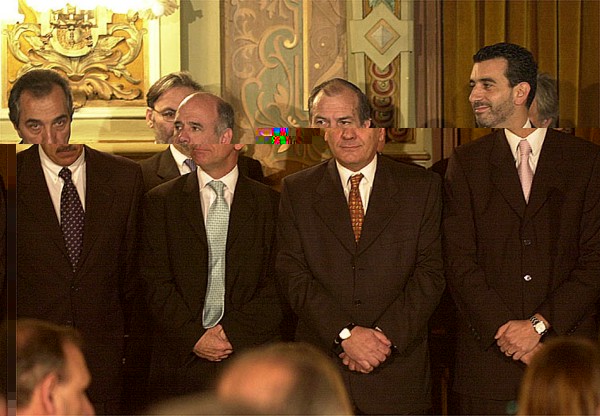 Mario Oporto,Graciela Giannetassio,Osvaldo M&eacute;rcuri,Antonio Arcuri,Juan Jos&eacute; Cantarero,Julio Alak,Felipe Sola,Eduardo Duhalde,Florencio Randazzo,Rafael Magnanini,N&eacute;stor Maquiavelli,Indalesio Oroquieta,Contactos,SHGb02+14a,proyecto SETI,Search for Extra Terrestial Intelligence,SETI@home,Robert Zemeckis,Jodie Foster,Dan Wertheimer,New Scientist,Arecibo,Puerto Rico,civilizaciones extraterrestres,Ma libert&eacute; de penser,Florent Pagny,Argentina,France,Patagonia,Argentine,Azucena Caama&ntilde;o,Savoir aimer,artistes,musique,musica,CD,cantores,ventas,compras,ranking,Paparazzi,Isabel Sartorius,Borbon,Ortiz Pati&ntilde;o,Vallejo Najera,Entrecanales,Mora Figueroa,Antonio Montero,Sainz Vicu&ntilde;a,Espa&ntilde;a,jet set,Mallorca,Ibiza,John Fitzgerald Kennedy,Lee Harvey Oswald,Vitaliy Fadeyev,Lawrence Berkeley,Carl Haber,Fidel Castro,Lyndon B. Johnson,Jackie,Onassis,Irma Roy,Carolina Papaleo,Osvaldo,diputada nacional,Congreso,Argentina,Raul Granillo Ocampo,politica,justicialismo,peronismo,cine,television,La Horqueta,San Isidro,que se vayan todos,diciembre 2001,2002,2003,2004,maria julia alsogaray,alvaros,,Roberto Mart&iacute;nez Medina,Maria Julia Alsogaray,Ra&uacute;l Granillo Ocampo,Jorge Rodr&iacute;guez,V&iacute;ctor Alderete,Claudia Bello,Angel Massa,Alfredo Yabran,Mario Pontaquarto,Nestor Carlos Kirchner,Cristina Elizabeth Fernandez,corrupcion,senado,general rodriguez,anibal,fernandez,alberto,fernando de la rua,ines pertine,eduardo duhalde,hilda chiche gonzalez,2000,2001,2002,2003,2004,Museos,www.louvre.fr,Leonardo Da Vinci,Gioconda,Mona Lisa,Italia,Francia,France,inventos,Italy,renacimiento,historia,cuadros,links,images,postcards,photos,fotos,imagenes,postales,pictures,historia,arqueologia,descubrimientos,culturales,agenda,infodiario,diario accion,buenos aires,argentina,Diario Accion de General Rodriguez, politica, actualidad, noticias e informacion, personalidades e instituciones, policiales, galerias de fotos; historia de General Rodriguez, sus origenes, edificios, estancias, habitos y costumbres, anecdotas, comercios e industrias, los fundadores, antiguas instituciones, fotos e imagenes; suplementos especiales: la crisis politica, economica y social de la Argentina, los acontecimientos de Diciembre de 2001, articulos y entrevistas; Emigracion: toda la informacion destinada a aquellos que desean emigrar, radicarse o estudiar en el exterior, visas, pasaportes, consejos, guias, informacion util, links; Trueque: novedades e informacion, links, estructura del trueque; el casamiento de Maxima Zorreguieta y el principe Guillermo Alejandro de Holanda; Guerra de Afganistan: galeria de imagenes e informacion sobre la primera guerra del siglo XXI; la guerra de Irak, Bagdad, Georges W. Bush, Saddam Husseim, el atentado a las torres Gemelas de Nueva York, las twin towers, el 11-s, y descripcion del hecho que conmovio al mundo; Empleo: consultoras, clasificados, agencias de empleo, consejos e informacion util, curriculum vitae, como confeccionarlos, noticias de actualidad; 
Los numeros de la crisis: Las consecuencias de la crisis politica, economica y social; estadisticas, pobreza, desnutricion, salud y asistencia; noticias regionales y provinciales, columnas y editoriales; informacion para negocios: pymes, links, empresas y negocios; Agenda Cultural con toda la informacion de cursos, universidades, talleres, escuelas y oportunidades, exposiciones de arte de la region; buscadores en Internet, Enlaces: links a los mejores sitios de educacion, cultura, arte, biografias, politica, interes general, web, Links del Diario Accion: RMS Titanic, su historia, su tragico viaje inaugural; historias, testimonios, documentos y articulos sobre el naufragio; links y sitios sobre el tema; la pelicula de Cameron, fotos e imagenes; suplementos especiales, Historia Argentina y de General Rodriguez, la llegada de la democracia en General Rodriguez, la asuncion de Juan Lumbreras como intendente en 1983, galeria de imagenes, sus palabras y los actos, su gabinete, festejos de la comunidad. Fundacion del pueblo de General Rodriguez, sus instituciones y personalidades relevantes, arquitectura y edificios, comercios e industrias, sus comienzos, estancias, inmigraciones italianas, espa&ntilde;olas, vascas e irlandesas, anecdotas y efemerides, sus hombres ilustres, el Hospital Vicente Lopez y Planes, su fundacion por las Damas de Beneficencia, el hundimiento del crucero General Belgrano, testimonios de ex combatientes y tripulantes, su comandante Hector Elias Bonzo, fotos e imagenes, recuerdos y homenajes, historia de la familia Bonzo de General Rodriguez, entrevistas y articulos periodisticos. La guerra de Malvinas en el Atlantico Sur, el conflicto belico con Gran Breta&ntilde;a de 1982, politicos relevantes, Benjamin Paez y Trueba, fotos antiguas de familias fundadoras, galerias de imagenes de pobladores, recorrida virtual por el antiguo General Rodriguez, el paso de la Infanta en 1910, historia de La Serenisima, la familia Mastellone, La Choza, Bernardo de Irigoyen, peronismo y radicalismo y muchisimo mas