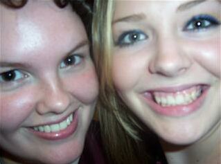 Hot damn; them's some FINE-lookin' girls.