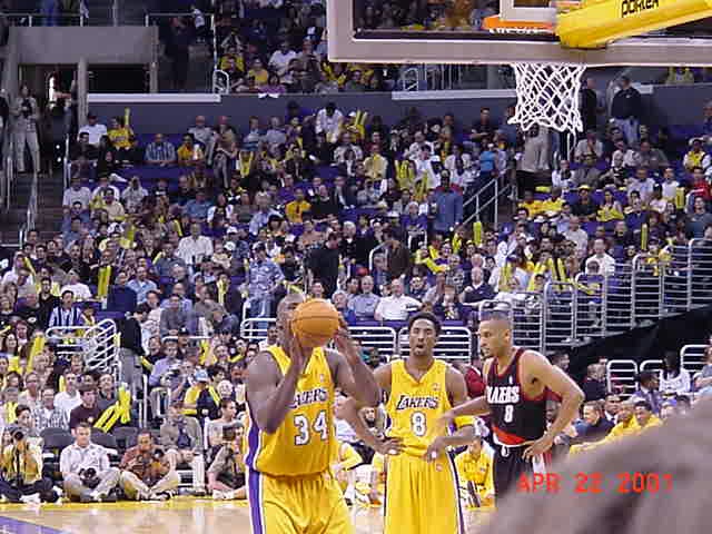 Shaqs free throw!