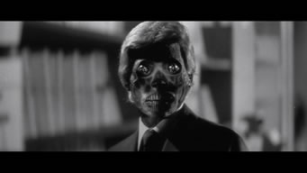 alien cadaverico