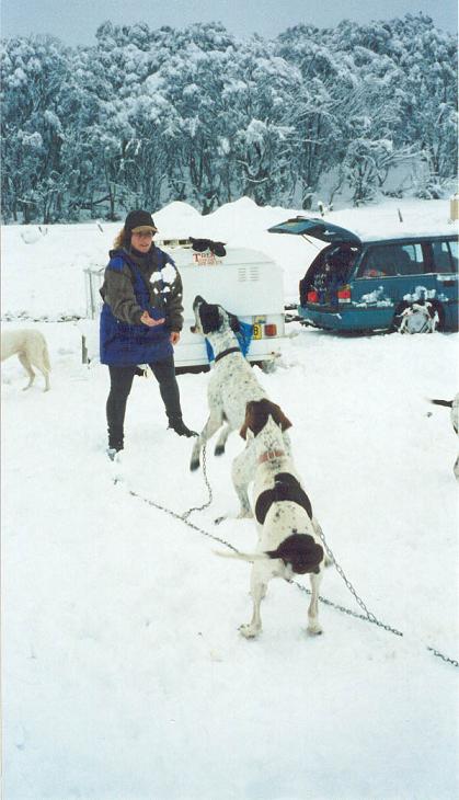 EatSnow.jpg (109953 bytes)