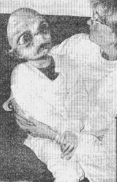 Alien Girl and the Nurse - photo
