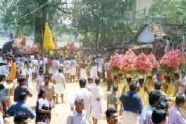 Kavadi Khoshayatra by Alunthara