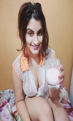 Gurgaon escorts Priya Singh