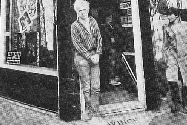 John outside Fans&nbsp; - 1981 (Virginia Turbett)