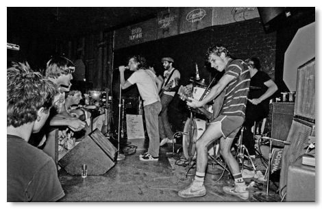 Circle Jerks live in 1983