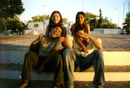 �Claro! Re�te nom�s... 
�Como vo' no has tomao lo que yo! 
(aaayyy, ura)