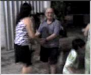 Mart�nez sacudiendo el dancefloor