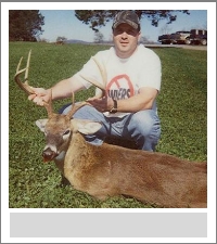 Chad Graves 8 pt. buck 17 3/4 spread 155 lbs.
