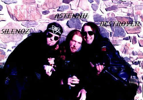 www.dimmu-borgir.com