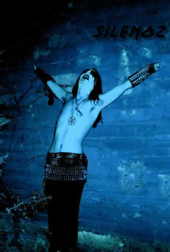 www.dimmu-borgir.com