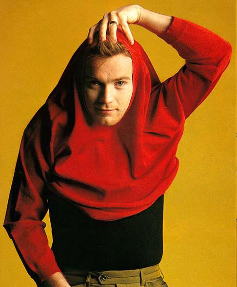 I used a picture of Ewan McGregor because Ian bears such a strong resemblance to him and because I can't find any real pictures of Ian. In addition to which, Mr. McGregor here captures the very essence of Ian.
