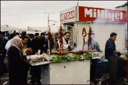 Buy K�fte from a streetstand