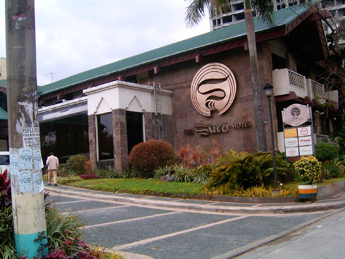 The Premiere Sulu Hotel, Located near Quezon Memorial Circle