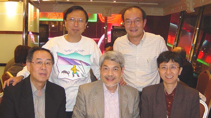group2.jpg (48857 bytes)
