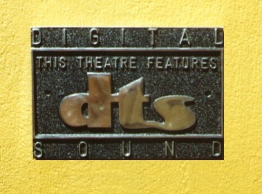 placadts.jpg (36849 bytes)