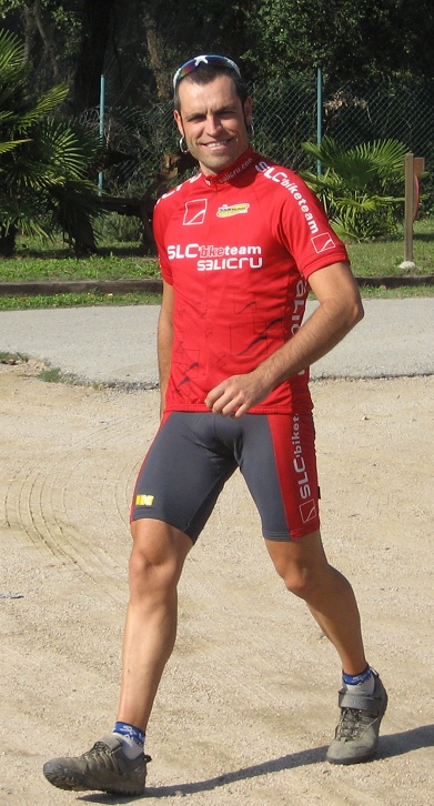 A punt per agafar la bici, sempre content