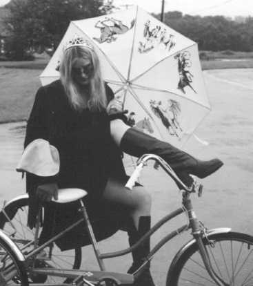 whore on bike