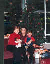 Family.jpg (108144 bytes)
