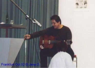 42007538603_0_ALB.jpg (19421 octets)