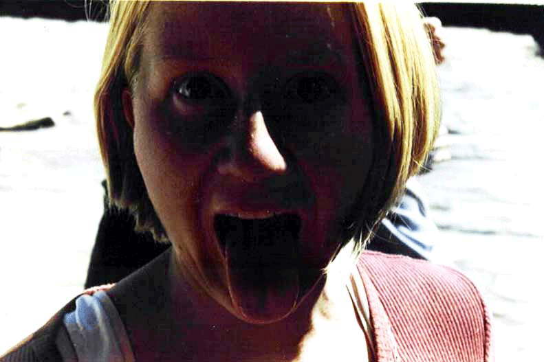 click anywhere on the image to return to the "photos of ilona" page